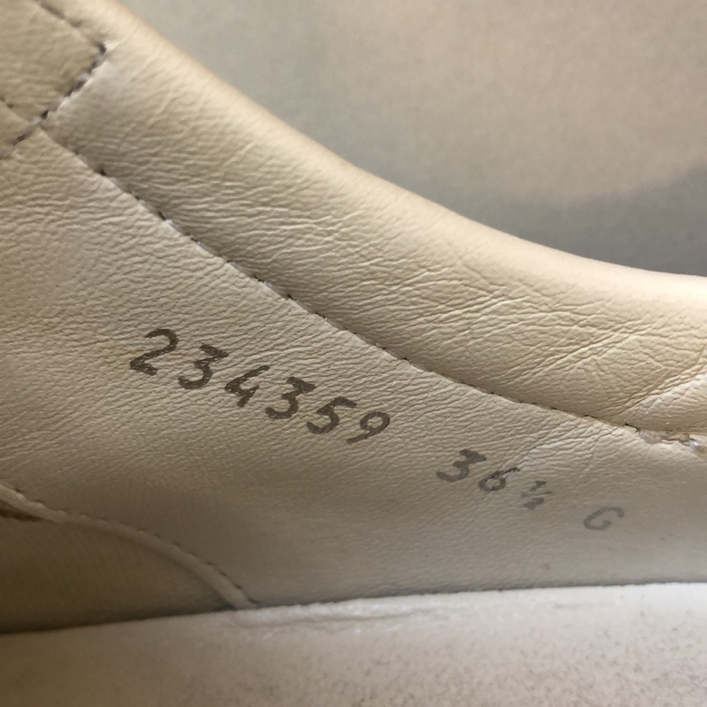 Gucci Leather Sneakers - Picture 8 of 11